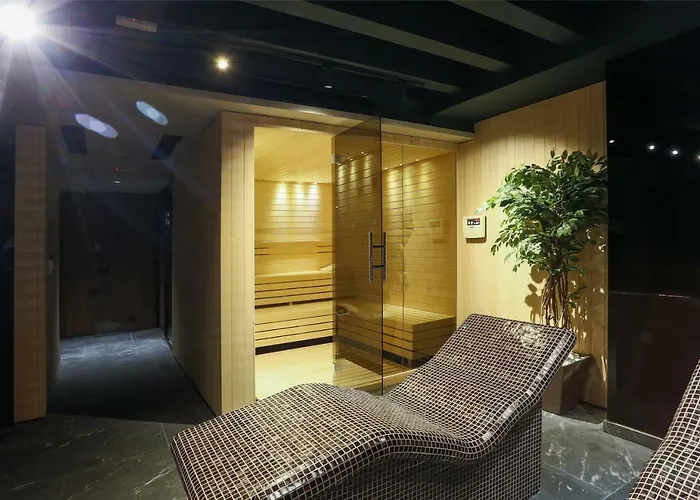 Ambasador Hotel