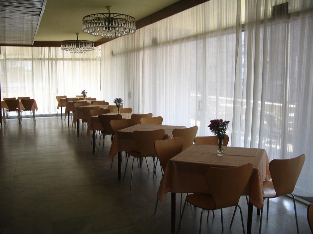 Hotel Ambasador Ni